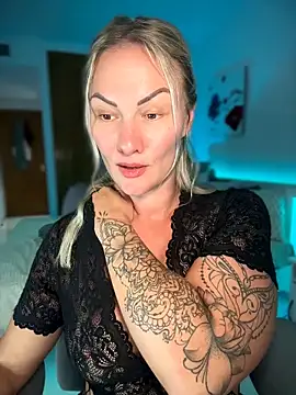 NastyMilf_ – webcam-show