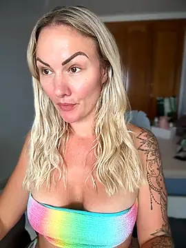 NastyMilf_ – webcam-show