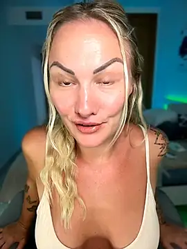 NastyMilf_ Pertunjukan Webcam