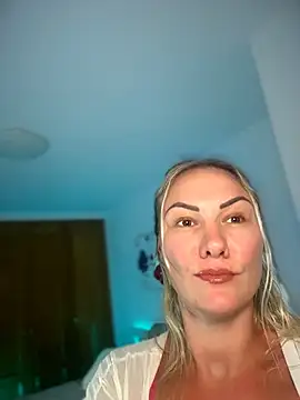 Онлайн чат XXX NastyMilf_