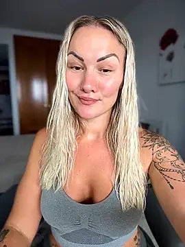NastyMilf_ – webcam-show