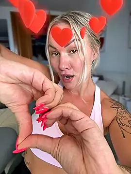 NastyMilf_n Webbikameraesitys