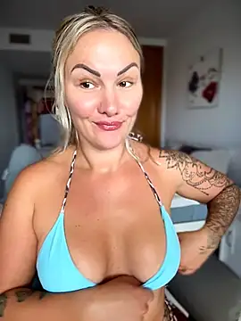 NastyMilf_ 现场XXX聊天