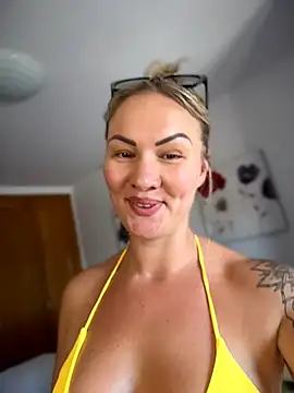 NastyMilf_ Pertunjukan Webcam