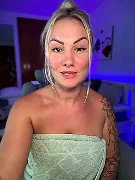 NastyMilf_ Webcam-Show