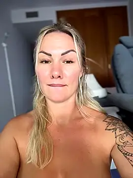 NastyMilf_ – webcam-show