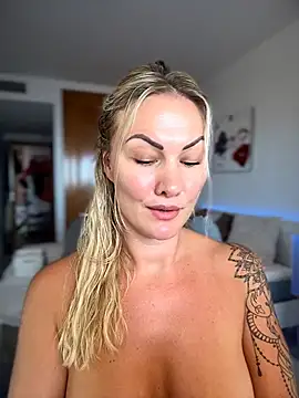 Show de NastyMilf_ na webcam