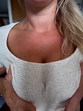 NastyMilf_ webcam show