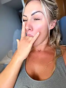 NastyMilf_ Webcam Show