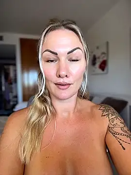 NastyMilf_ webcam show