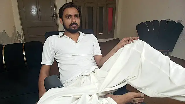 Shazkaif 网络视讯表演