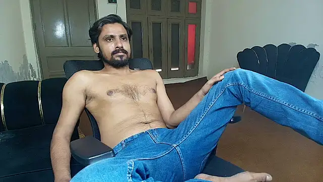 Shazkaif: διαδικτυακό σόου στην κάμερα