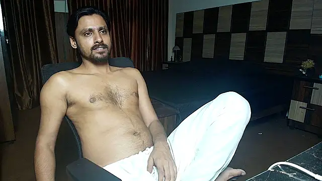 Shazkaif 网络视讯表演
