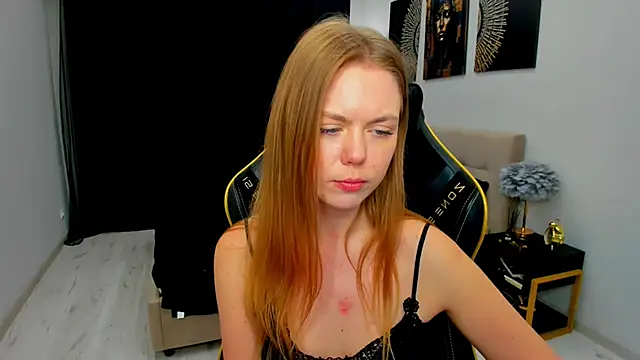 Strawberrye Live XXX Chat