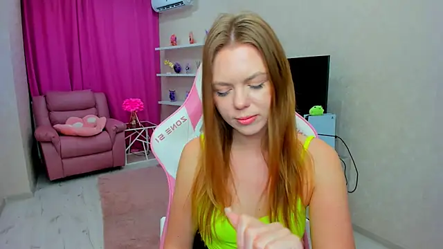 Strawberrye's Live XXX Chat