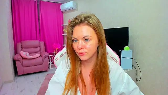 Strawberrye Chat XXX in diretta
