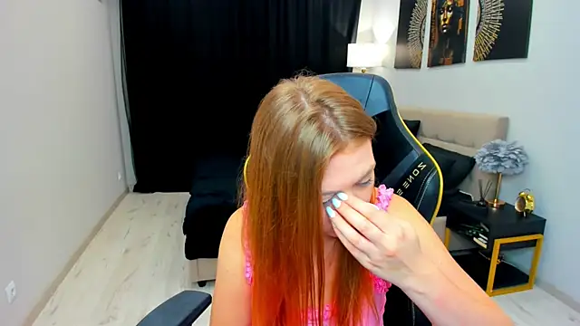 Chat XXX ao vivo de Strawberrye