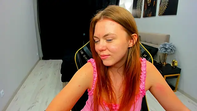 XXX chat uživo modela Strawberrye