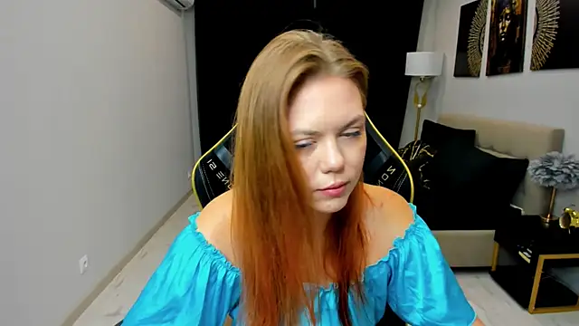 Strawberrye Live XXX-Chat