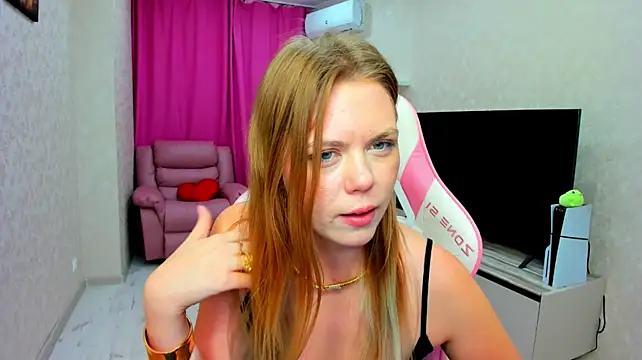 Strawberrye's Live XXX Chat