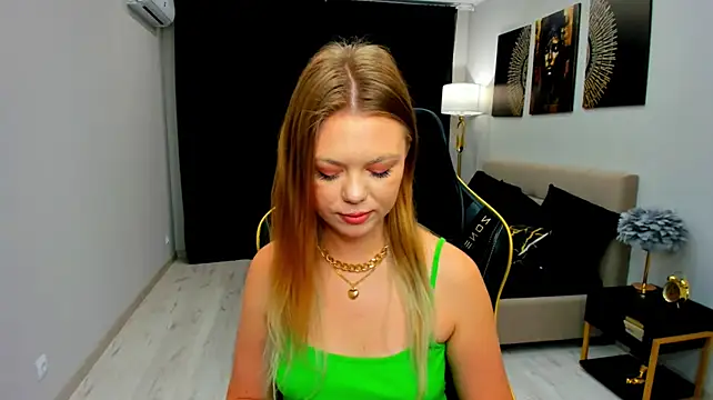 Strawberrye Chat XXX in diretta