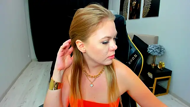Chat +18 de Strawberrye ao vivo