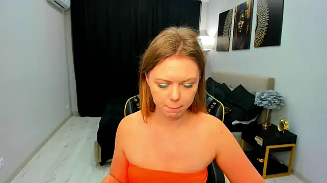 Strawberrye's Webcam Show