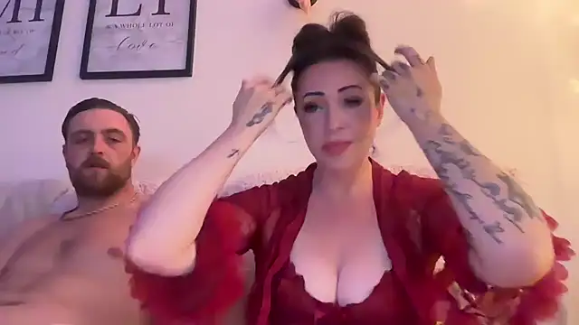 MuckyMILF's Live XXX Chat