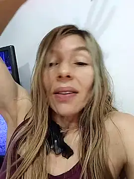 estrella_tasty Chat XXX in diretta