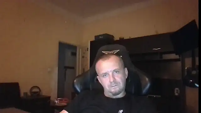 MrWhitePLn Live XXX chat