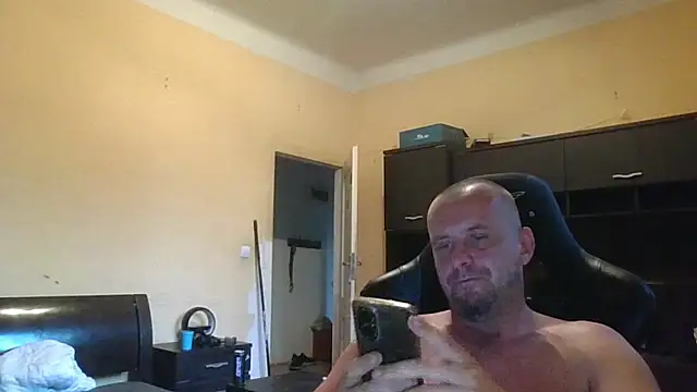 Webkamerová show MrWhitePL