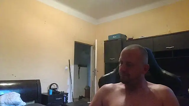 Webkamerová show MrWhitePL