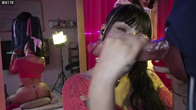 צ'אט XXX בשידור חי של Rachellkors