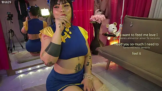 Rachellkors Adlı Modelin Canlı XXX Sohbeti