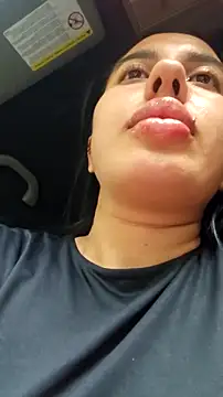 im-your-lovee's Webcam Show