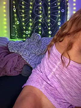 Lexi_Star: διαδικτυακό σόου στην κάμερα