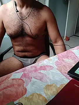Show de morenodiscret35 na webcam