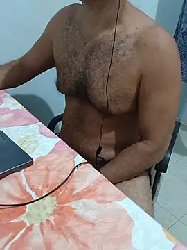 Show de morenodiscret35 na webcam