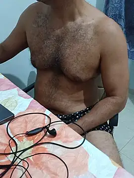 Show de morenodiscret35 na webcam