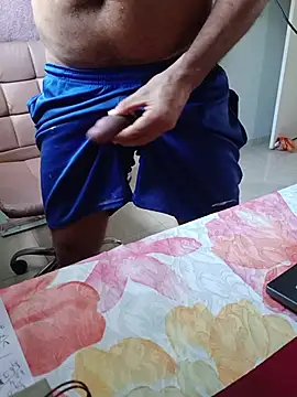 Show de morenodiscret35 na webcam
