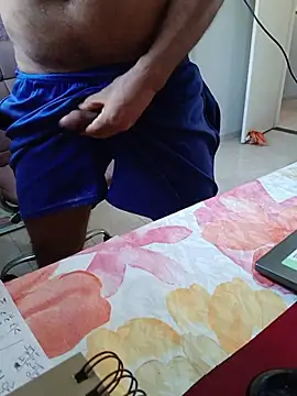 Show de morenodiscret35 na webcam