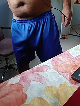 Show de morenodiscret35 na webcam