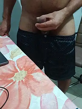 Show de morenodiscret35 na webcam