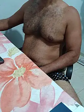 Show de morenodiscret35 na webcam