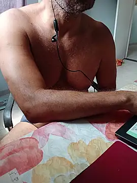 Show de morenodiscret35 na webcam