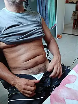 Show de morenodiscret35 na webcam