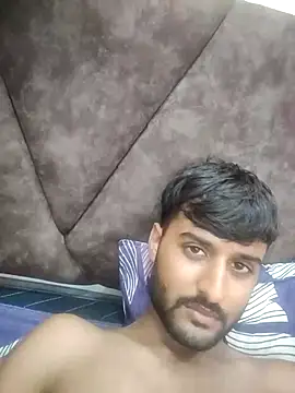 Show modela IshaN_INDOREe na web-kameri