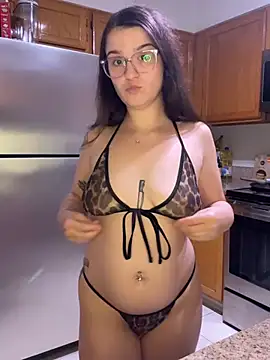 הופעת וובקאם של joeystaciee