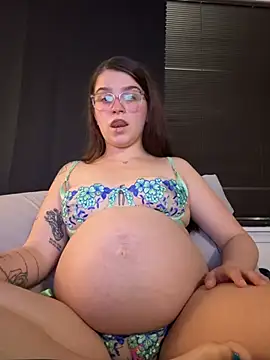 צ'אט XXX בשידור חי של joeystaciee