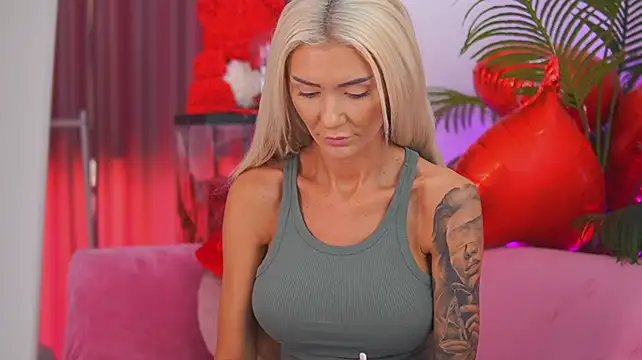 fallingangel's Live XXX Chat